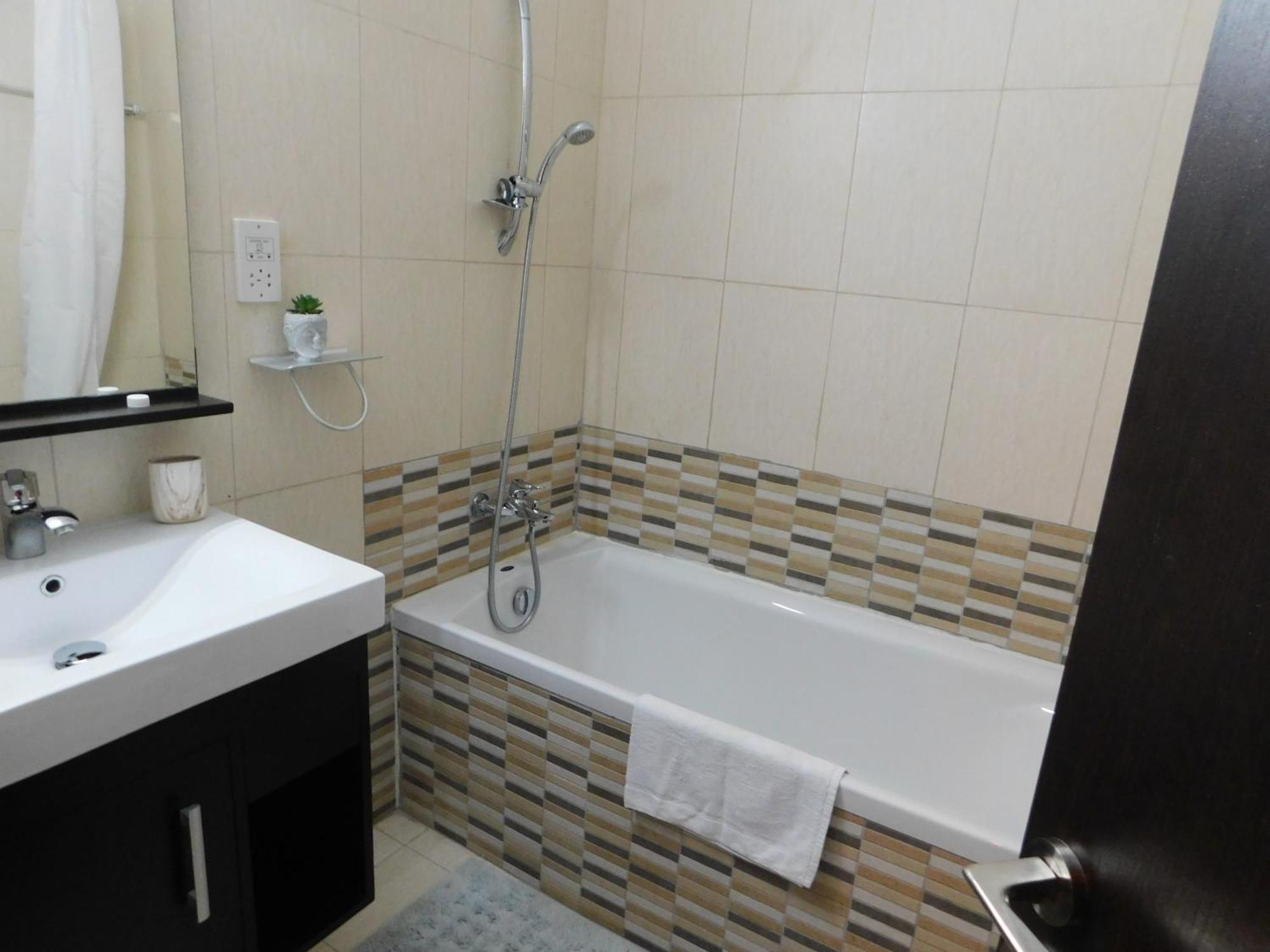Paramount Gardens Resorts C201 Ларнака Екстериор снимка